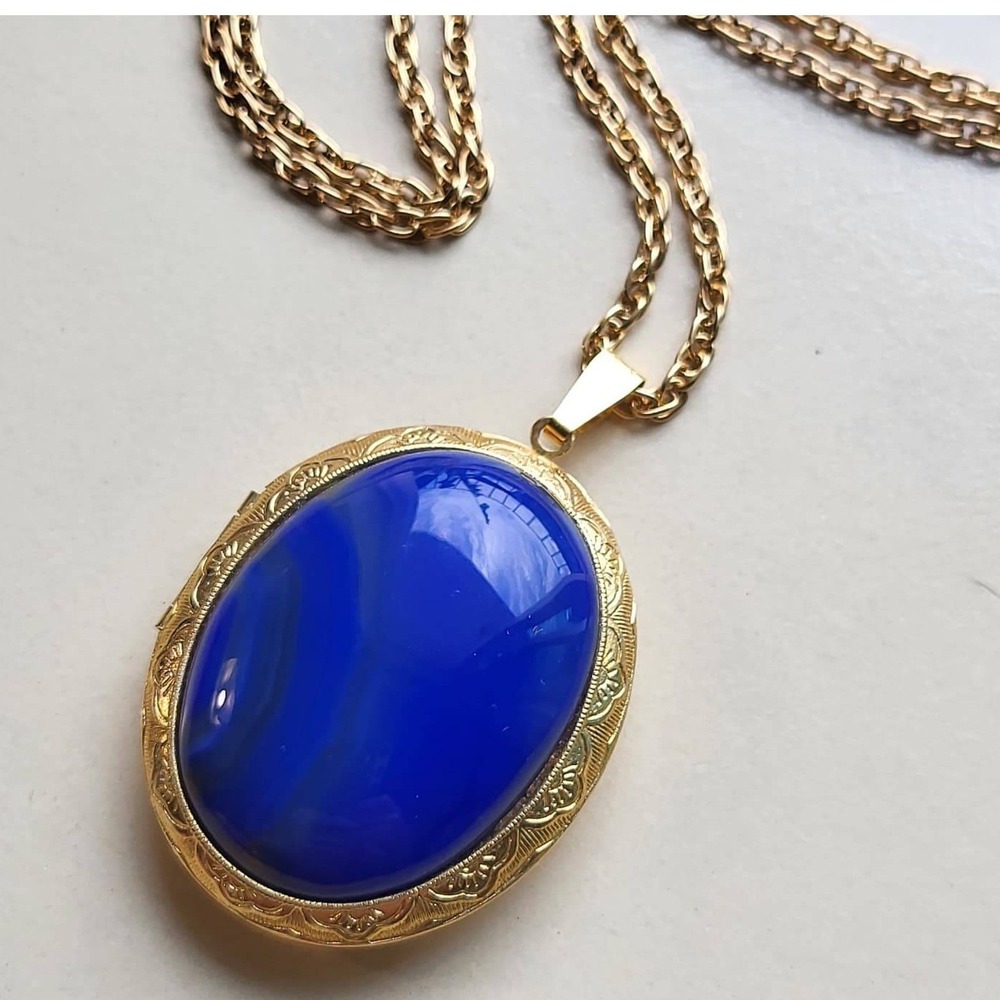 Vintage Gold Tone Blue Faux Stone Oval Locket Necklace Etched Scroll